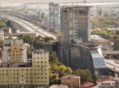 В Ростове-на-Дону за 100 млн рублей с торгов продали часть недостроенного отеля Sheraton