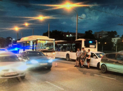 Тройное ДТП с пострадавшими устроил водитель пассажирского автобуса в Ростове