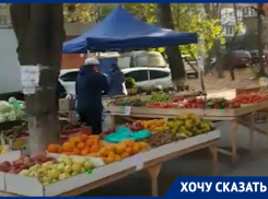 Незаконная парковка, торговые ларьки, кучи мусора и разбитый тротуар: жители Западного жалуются на бездействие властей