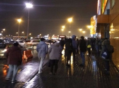 Из ТРЦ «Мегамаг» в Ростове-на-Дону экстренно эвакуировали людей