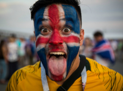 Завораживающий боевой клич викингов сплоченно исполнила забитая до отказа «Ростов-Арена»