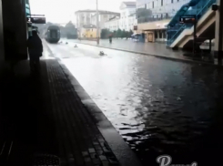 В Ростове затопило главный жд вокзал