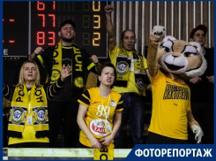 Сюрприз во Дворце спорта: ростовские гандболистки встретили Карпина