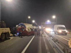 Водитель бензовоза насмерть сбил водителя КамАЗа в Ростовской области