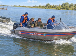 Двух рыбаков спасли на Дону в Азовском районе
