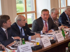 Власти Ростова обсудят с горожанами цены на парковки 
