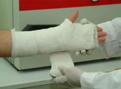 Пассажиру ростовской маршрутки дверью отрубило палец 