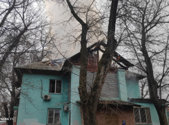 В Таганроге потушили пожар в доме, где погиб один человек