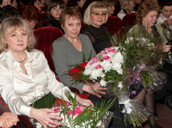 Дерзкие женщины захватили органы самоуправления Ростовской области