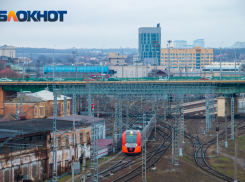 Непогода парализовала движение поездов на Дону: 89 составов задерживаются до 8 часов