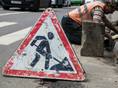 Власти обещают обеспечить «Безопасные и качественные дороги» до холодов в Ростовской области