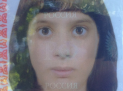 Короткостриженая 14-летняя брюнетка пропала, выйдя из своего дома в Ростовской области