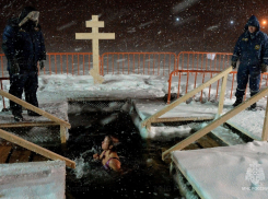 На Крещение в Ростовской области будут дежурить 300 спасателей