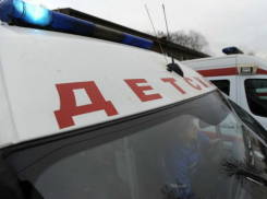 Пятилетняя девочка получила травму головы в ДТП с двумя иномарками на перекрестке Ростова