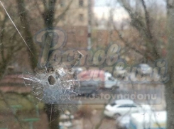 «Террористы» обстреляли металлическими шариками многоэтажку в центре Ростова