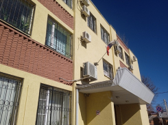 В деле ростовских «автосалонов-мошенников» попросили прекратить уголовное преследование подсудимых