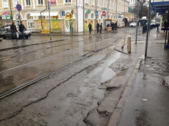 Пять убитых дорог отремонтируют до конца года в Ростове