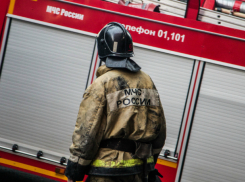Обгоревшее тело мужчины обнаружили потушившие пожар в Ростовской области огнеборцы