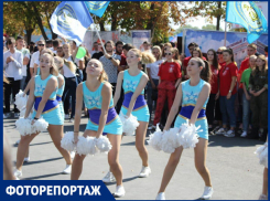 Жители Ростова весело отмечают день города