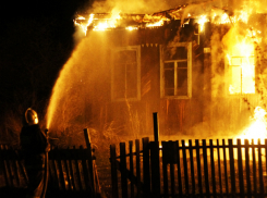 Страшную смерть принял мужчина во время пожара в своем доме под Ростовом