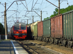 Электричка из Ростова в Таганрог изменит расписание из-за исторического фестиваля