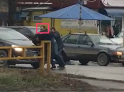 Водитель ВАЗа ударил ножом пожаловавшегося на его «гудок» пешехода в Ростовской области