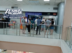 В Ростове образовались гигантские очереди из желающих вакцинироваться