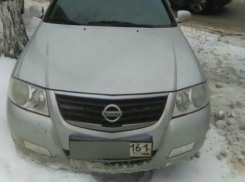 Четверо «рыцарей» в форме ГУФСИН внаглую воспользовались трудом автоледи на парковке Ростова 