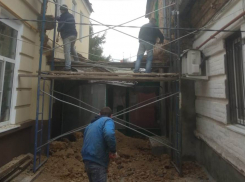 В Ростове разобрали рухнувшую арку дома на 30-й линии