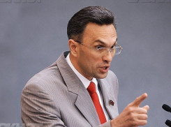 Приставы не смогли доставить ростовского депутата Бессонова в суд 