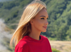 «Земля скоро избавится от нас»: Виктория Лопырева возмущена экологической катастрофой на Камчатке