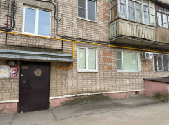 Родители и трое маленьких детей погибли от отправления газом в Ростовской области