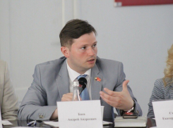 Кормил обедами малоимущих и ветеранов депутат гордумы Ростова Андрей Баев