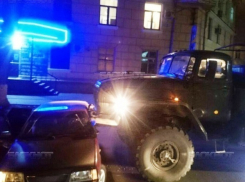 В Новочеркасске военный «Урал» врезался в «ВАЗ-2109». Фото