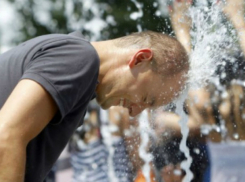 Страшная жара и перепады давления ожидают жителей Ростова в последние выходные лета