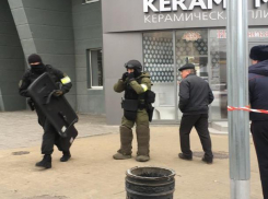 На взявшего жену в заложники ростовского следователя завели уголовное дело