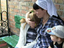 Многодетную мать отпустили на три дня из азовской колонии повидаться с детьми