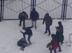 Жестоко избившего сверстника ногами по голове подростка поставили на учет