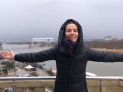 В Ростов прилетела знаменитая певица и актриса Наталия Орейро 