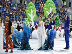 Выносливых парней до 35 лет для выполнения всего, что попросят завлекают на работу в «Ростов Арену»