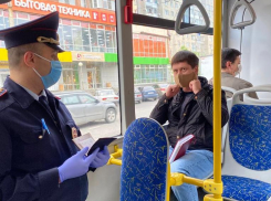 В Ростове пассажиров без масок выгоняют из автобусов
