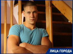«Травма — это круто!»: каскадер из Ростова о том, почему лечь на диван опаснее, чем прыгнуть через горящий автомобиль 