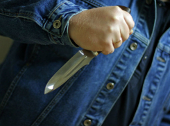 Раненный ножом в спину мужчина сам пришел домой в Ростовской области