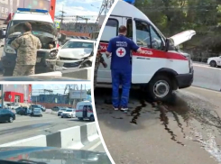 В Ростове в массовом ДТП с участием машины скорой помощи пострадали два человека