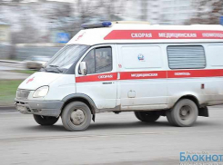 В Ростовской области 3-летняя девочка погибла, опрокинув на себя комод 