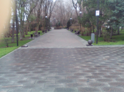 С набережной Ростова таинственно исчезают мраморные шары