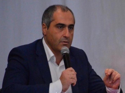 Известный адвокат Шота Горгадзе прилетел в Ростов защищать интересы крупного сельскохозяйственного предприятия