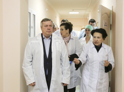 «Под угрозой увольнения»: стало известно, как врачей заставляют поддерживать Татьяну Быковскую