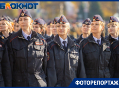 В Ростове прошел парад полиции