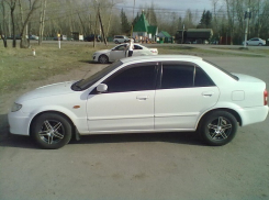 Бдительный сосед разбил машину автограбителей в Ростове, поймав их «на горячем»